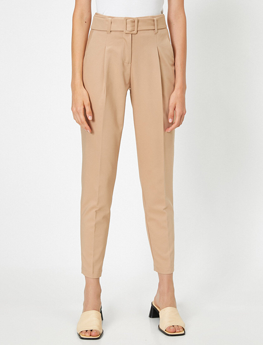 Kemer Detaylı Havuç Pantolon