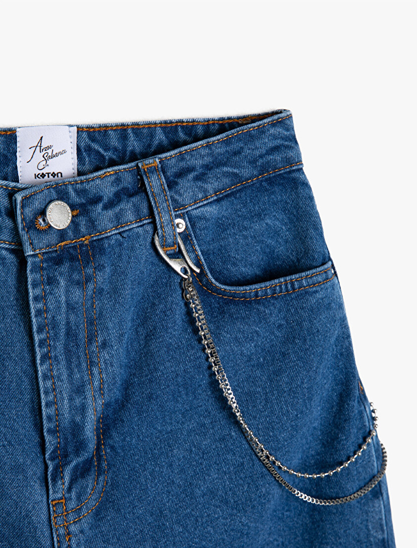 Arzu Sabancı for Koton Zincir Detaylı Jean Pantolon