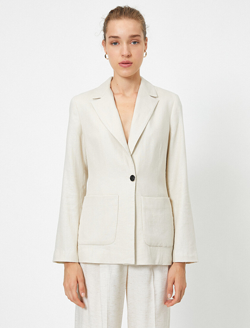 Düğmeli Cep Detaylı Ceket