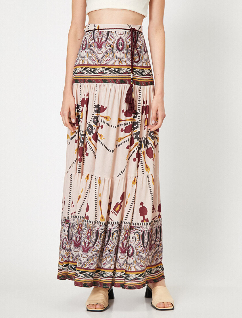Desenli Yırtmaç Detaylı Maxi Etek