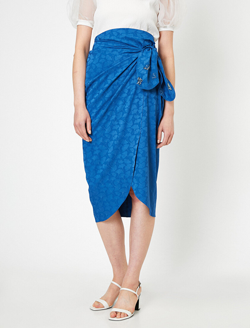 Skirtly Yours Styled by Melis Ağazat Desenli Beli Bağlama Detaylı Etek