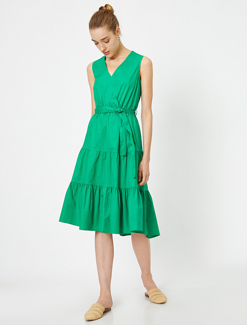 Beli Bağlamalı Elbise