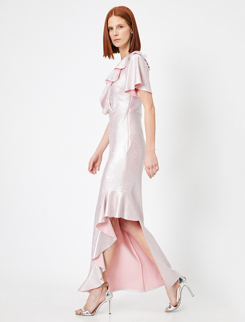 Metalik Volanlı Yırtmaç Detaylı V Yaka Kolsuz Uzun Abiye Elbise