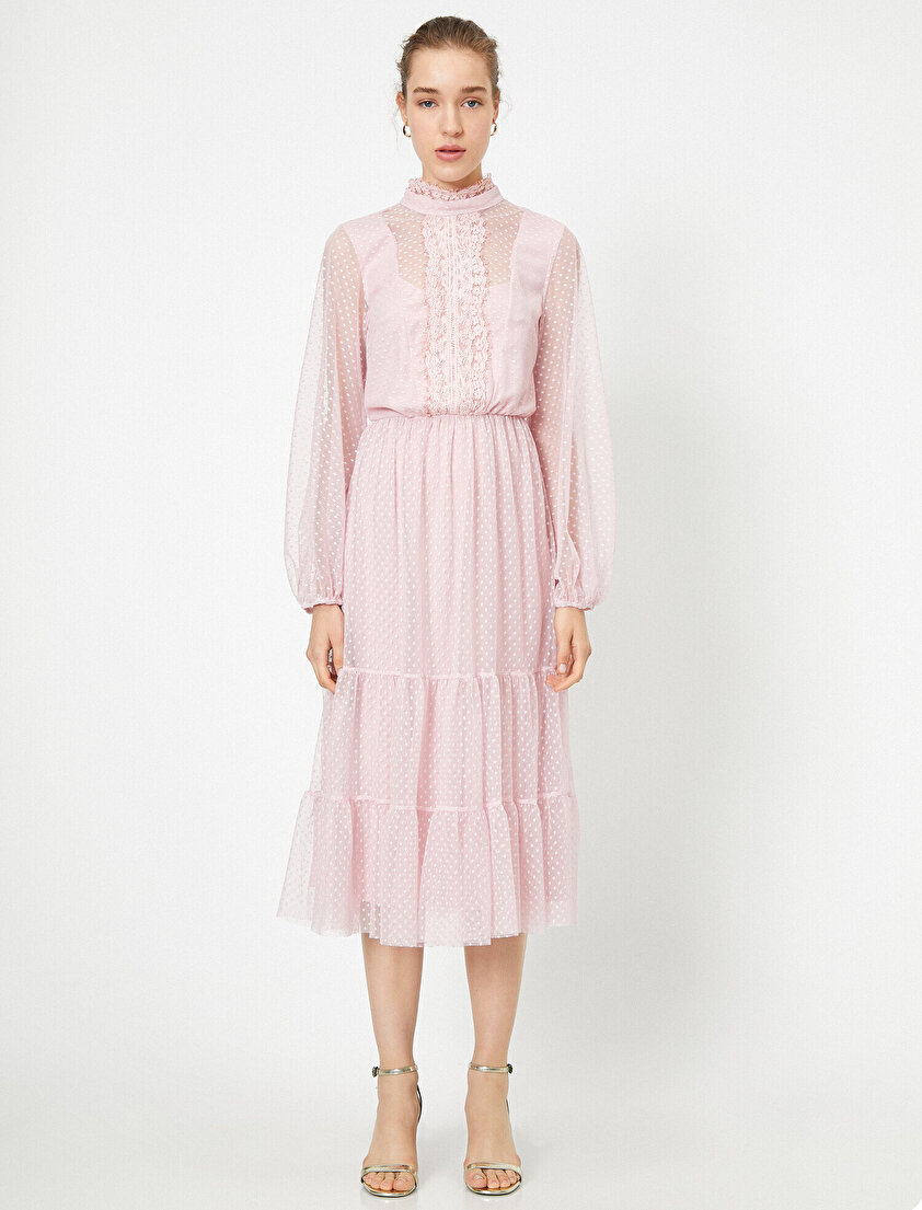 Yüksek Yaka Uzun Kollu Tül Dantel Detaylı İşlemeli Midi Elbise