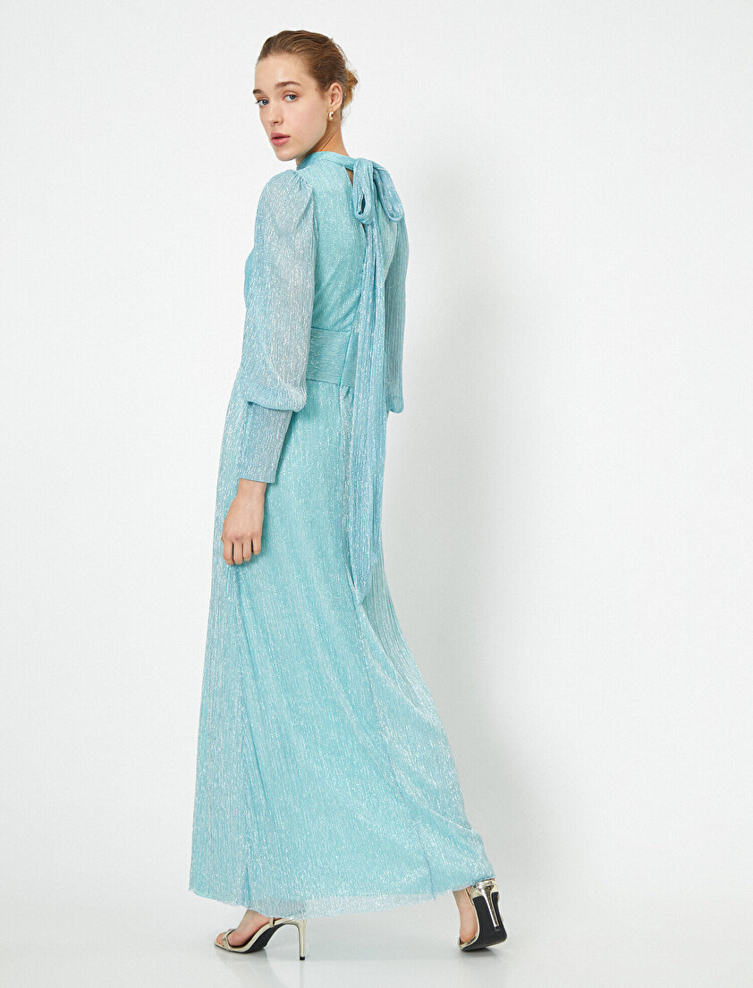 Yaka Detaylı Uzun Kollu Sim Detaylı Maxi Elbise