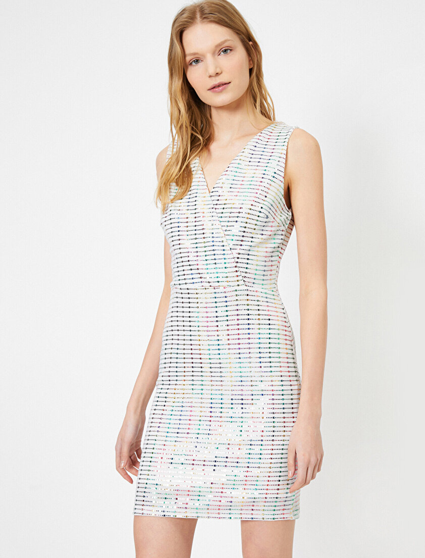 Pullu Kruvaze Sırt Detaylı Kolsuz Kısa Abiye Elbise