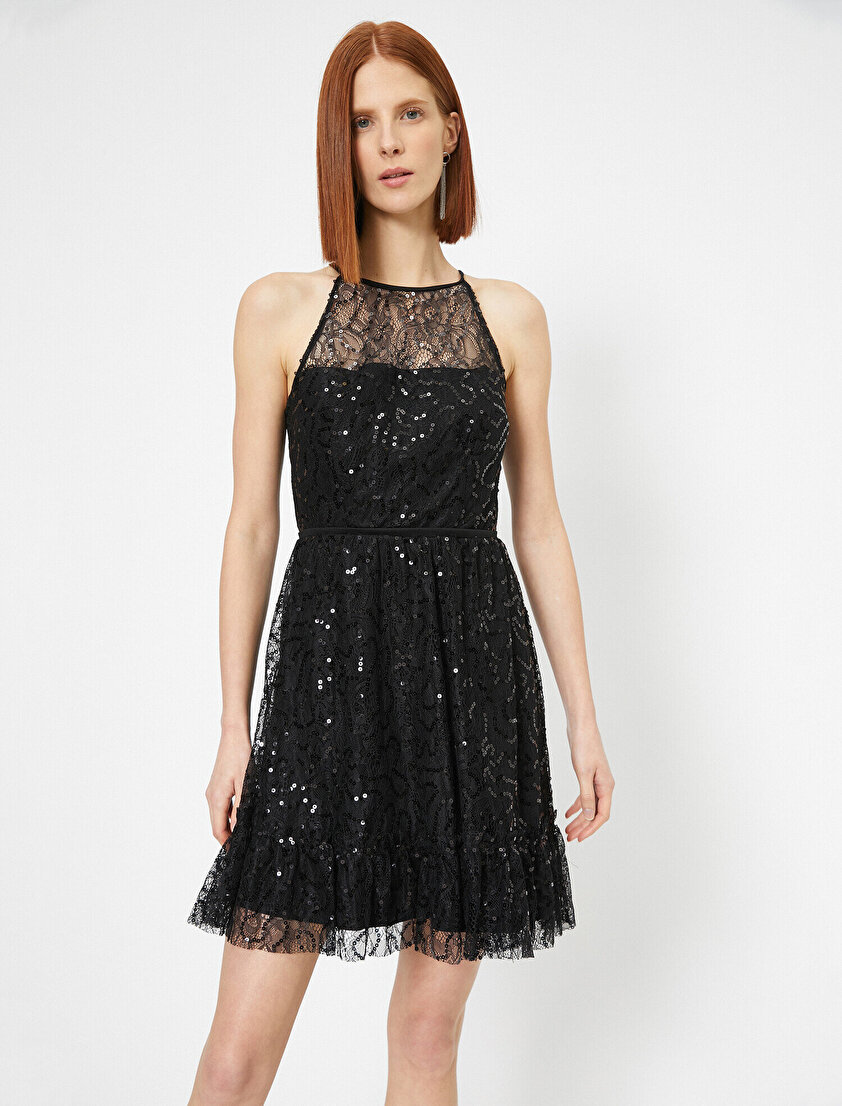 Payetli Desenli Halter Yaka Volanlı Mini Elbise