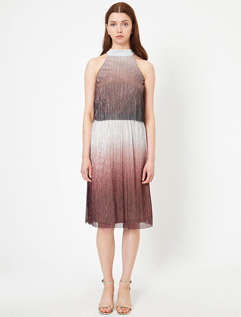 Tül Detaylı Elbise