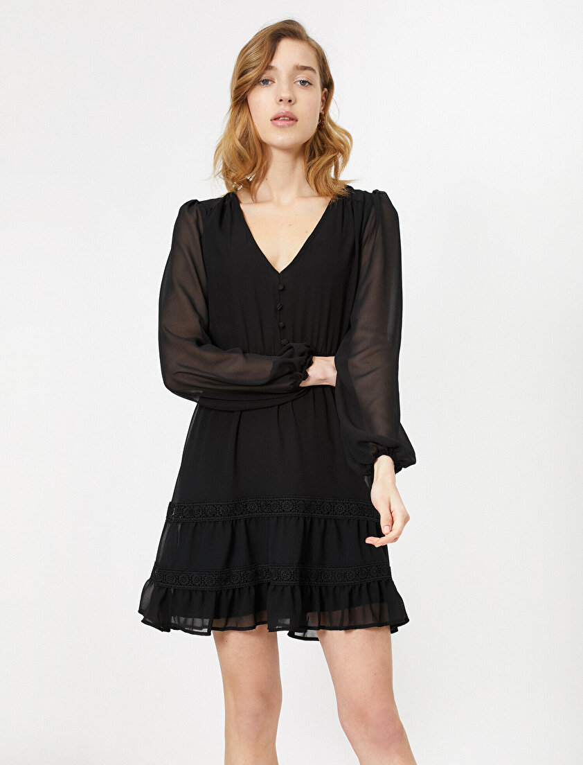 Şifon Bel Büzgü ve Düğme Detaylı V Yaka Uzun Kollu Mini Elbise