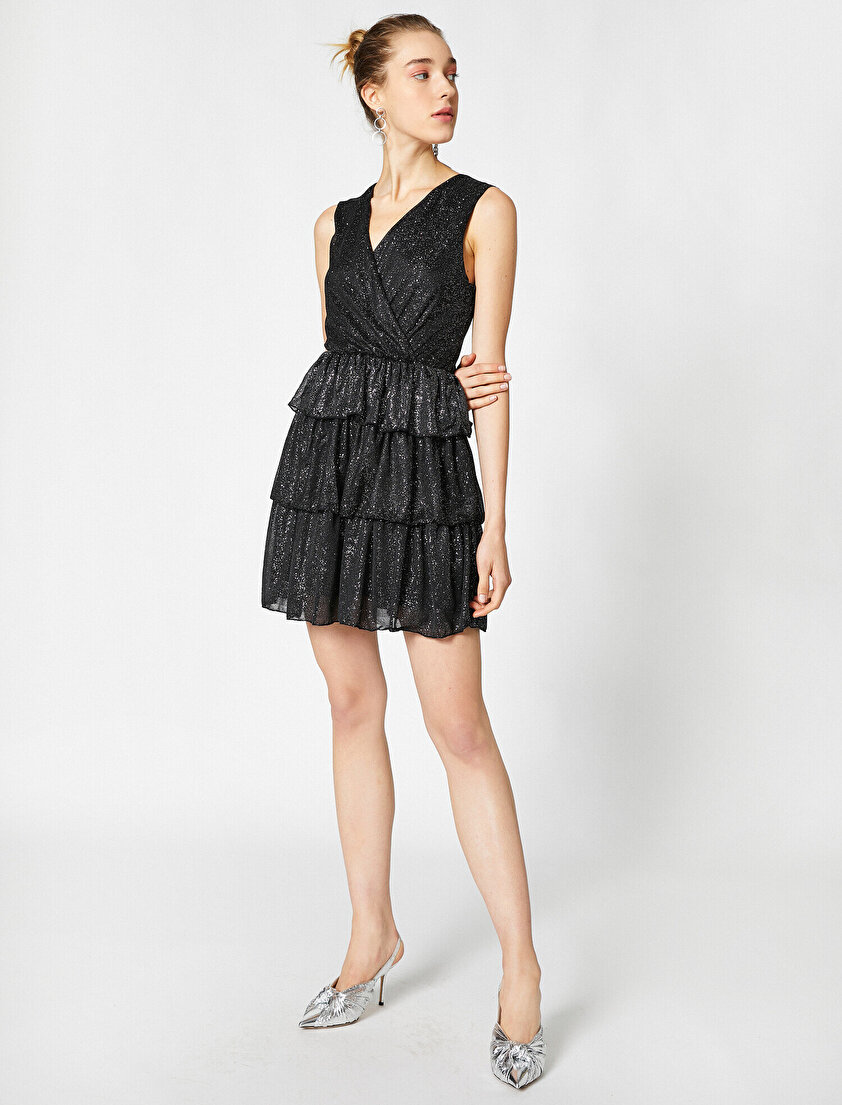 Kruvaze Beli Büzgülü Fırfırlı Kolsuz Mini Elbise