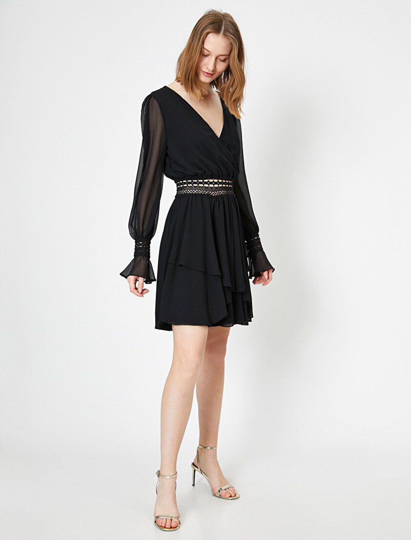 Dantel ve Sırt Detaylı Fırfırlı Şifon Mini Elbise