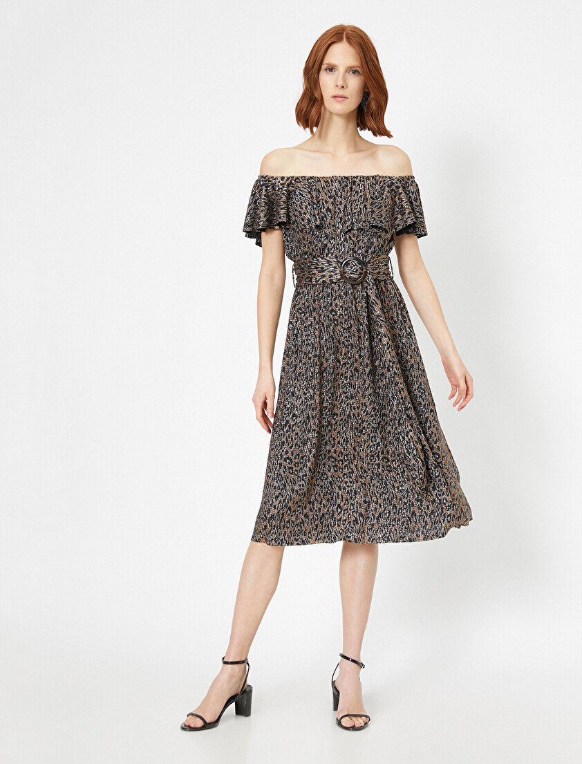 Metalik Leopar Baskılı Düşük Omuz Bel Bağcık Detaylı Midi Boy Elbise