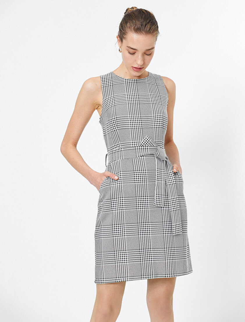 Kemer Detaylı Elbise