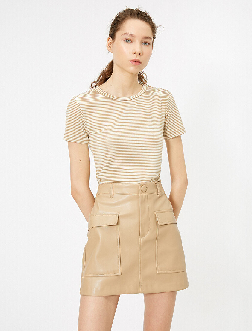 Bisiklet Yaka Çizgili Basic Kısa Kol Tişört