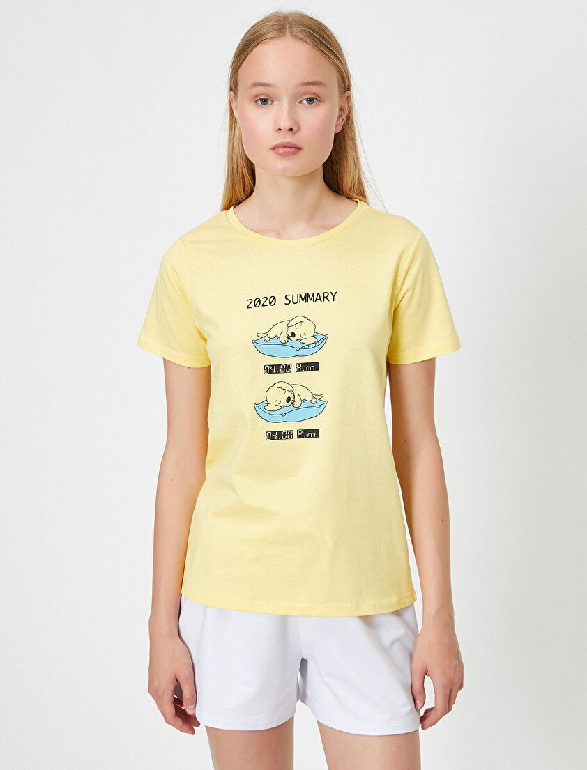 Bisiklet Yaka Kısa Kollu Baskılı Tişört