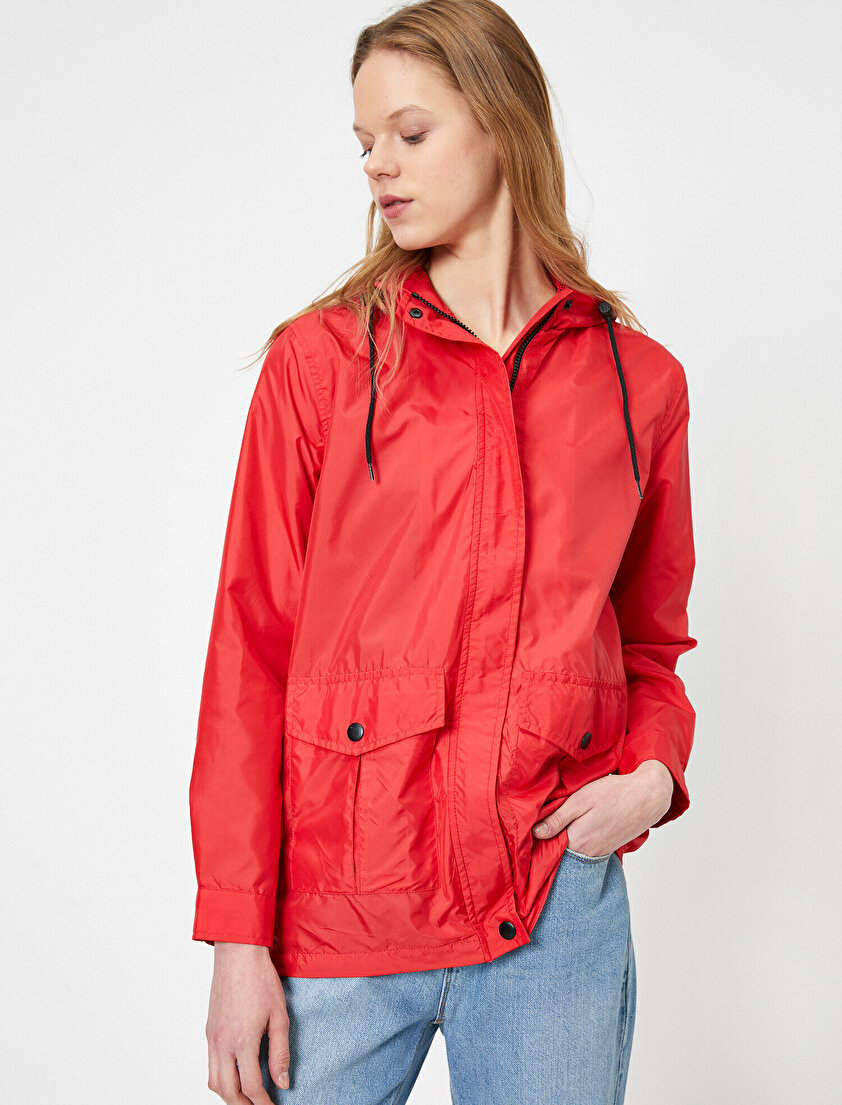 Kapüşonlu Yağmurluk