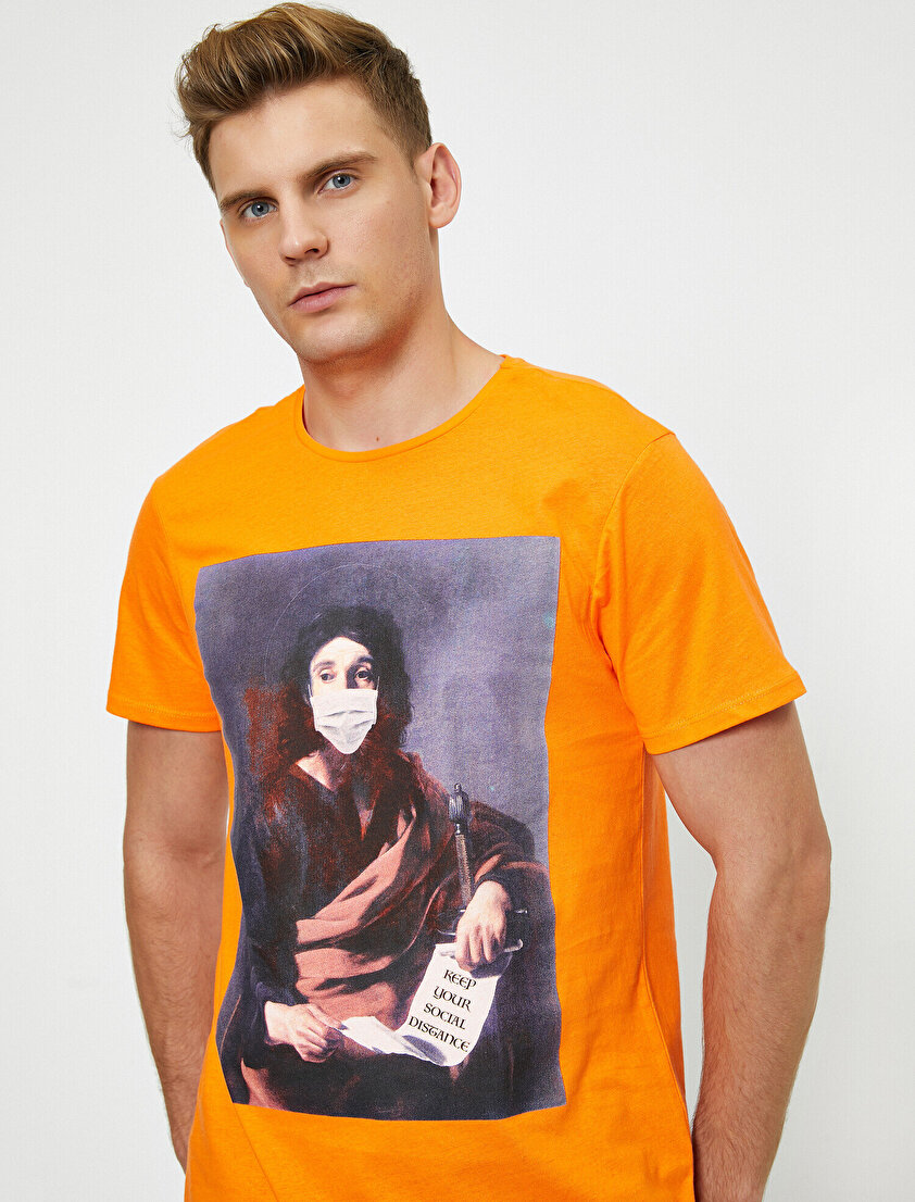 Baskılı Pamuklu Kısa Kollu Bisiklet Yaka Tişört