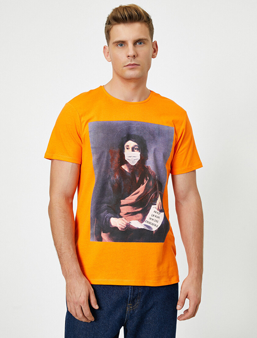 Baskılı Pamuklu Kısa Kollu Bisiklet Yaka Tişört