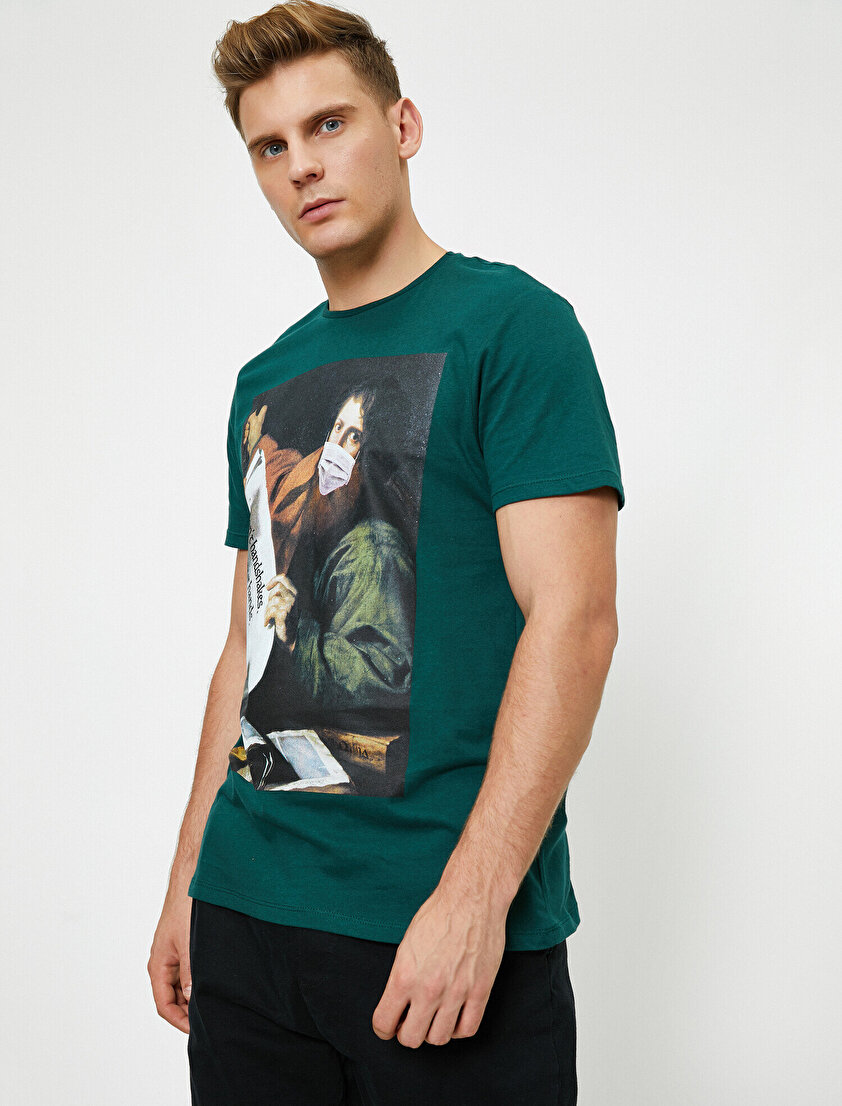 Bisiklet Yaka Kısa Kollu Yazılı Baskılı Tişört