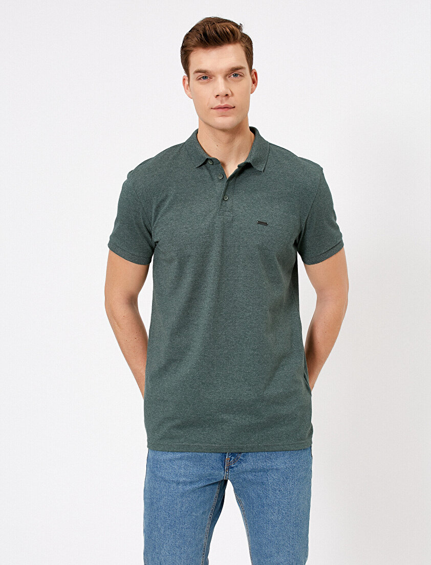 Polo Yaka Metal Logo Detaylı Slim Fit Tişört