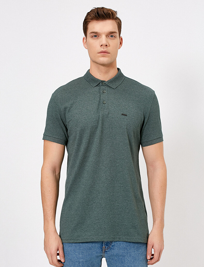 Polo Yaka Metal Logo Detaylı Slim Fit Tişört