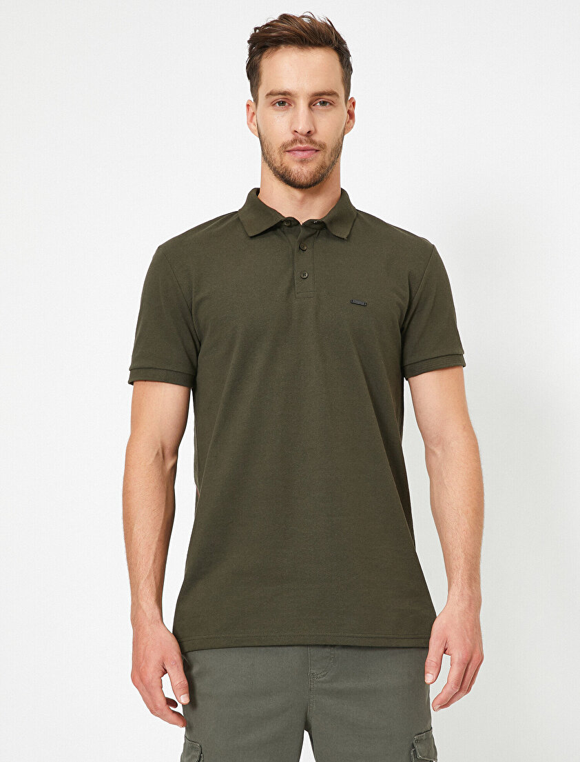 Polo Yaka Metal Logo Detaylı Slim Fit Tişört