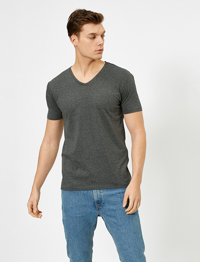 V Yaka Esnek Kumaşlı Süper Slim Fit Basic Tişört