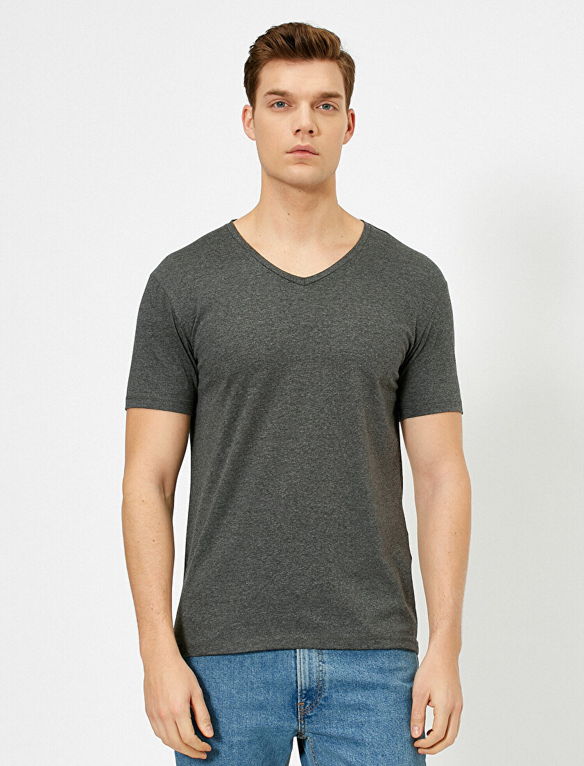 V Yaka Esnek Kumaşlı Süper Slim Fit Basic Tişört
