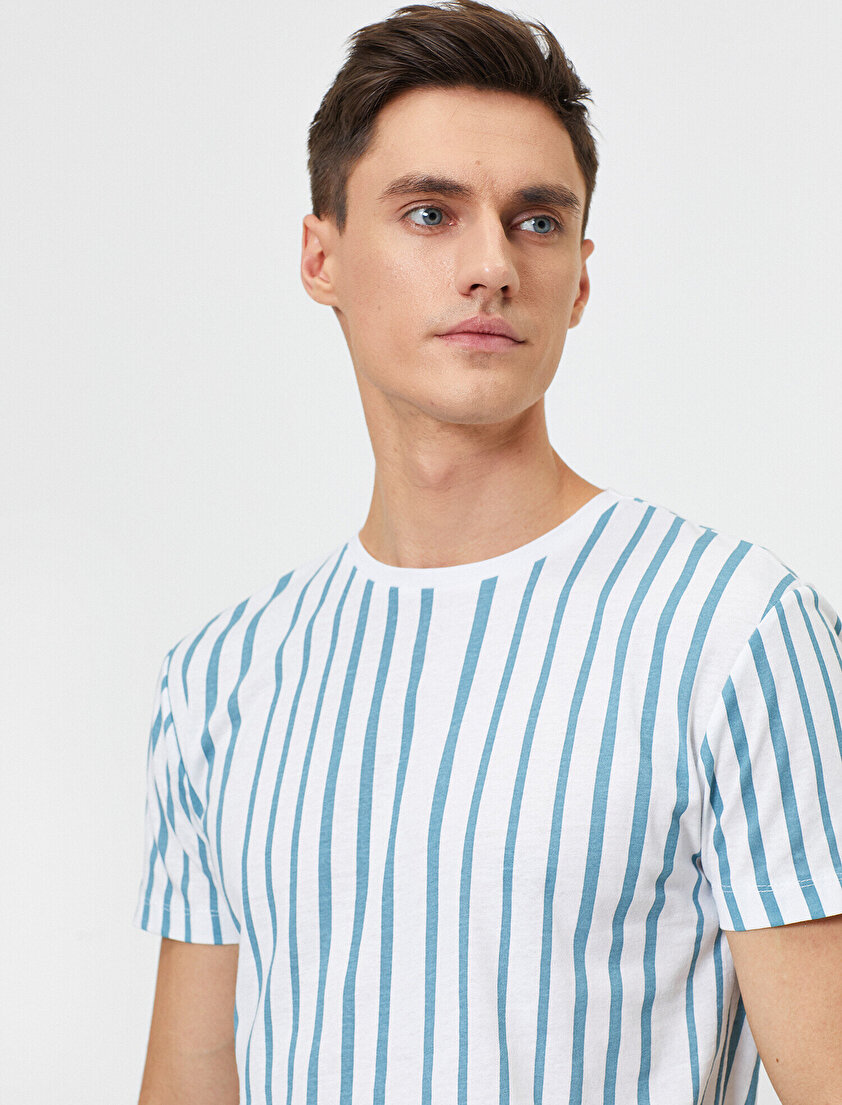 Bisiklet Yaka Çizgili Baskılı Slim Fit Tişört