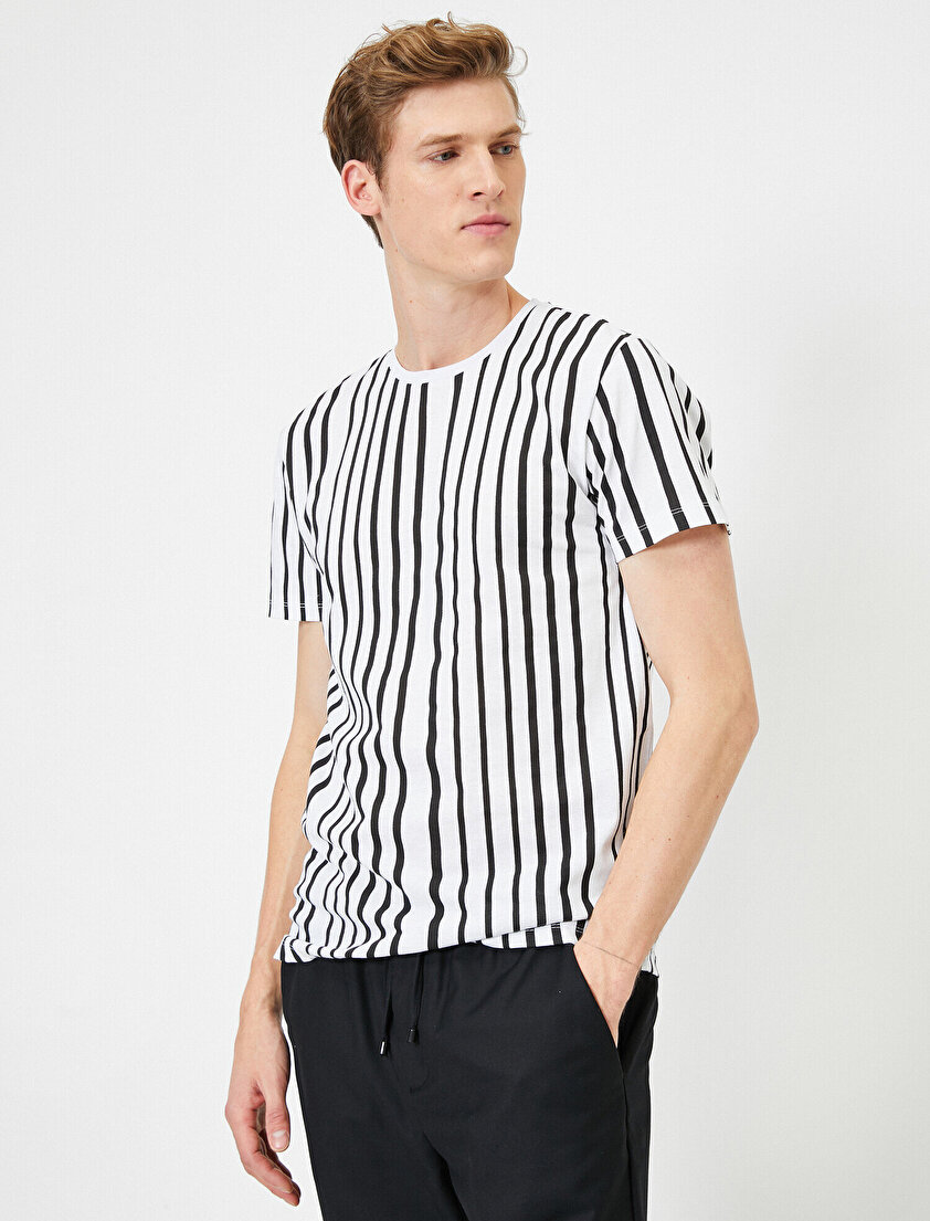 Bisiklet Yaka Çizgili Baskılı Slim Fit Tişört