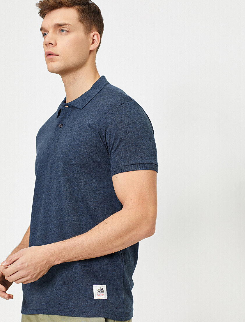 Süs Etiket Detaylı Slim Fit Polo Yaka Tişört