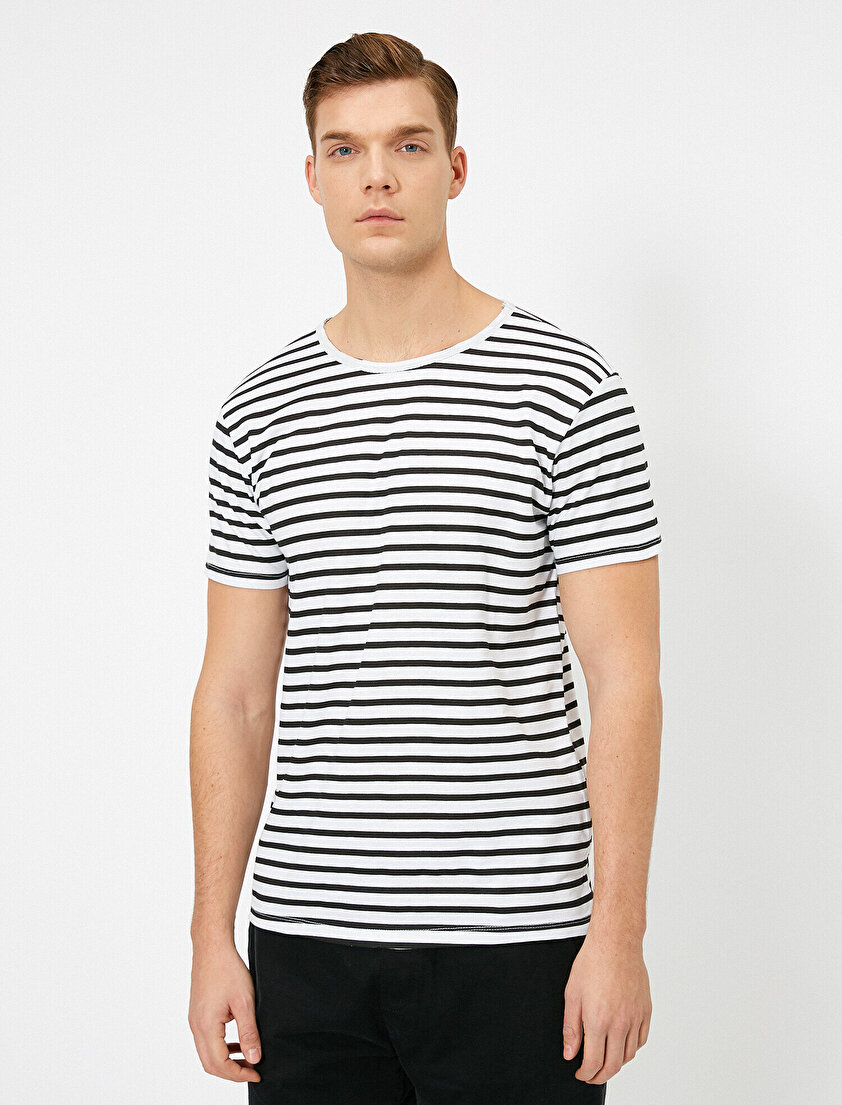 Bisiklet Yaka Çizgili Baskılı Slim Fit Tişört