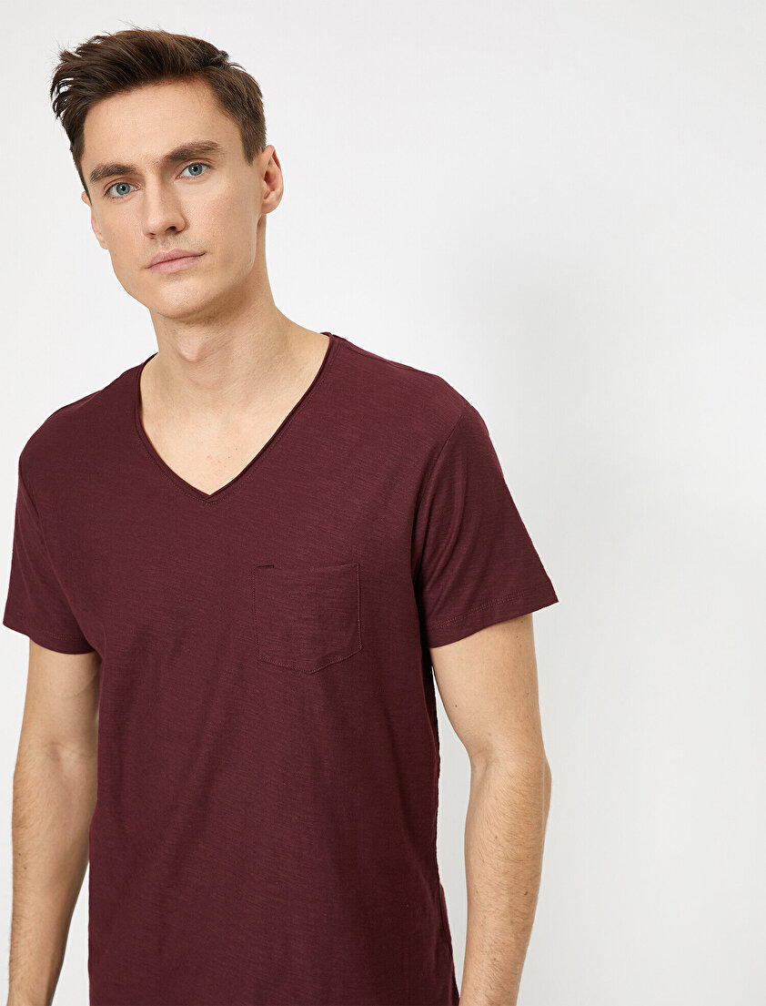 V Yaka Cebi Flamlı Slim Fit Basic Tişört