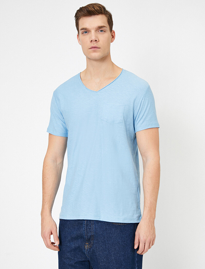 V Yaka Cebi Flamlı Slim Fit Basic Tişört