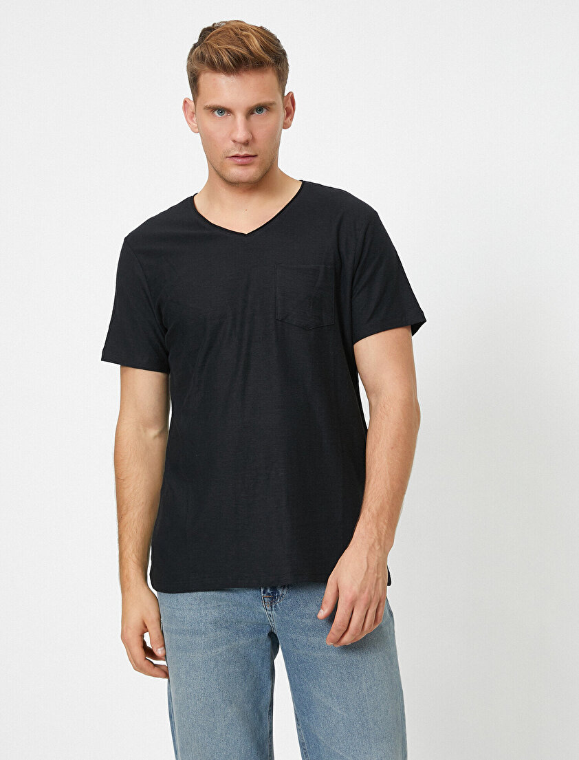 V Yaka Cebi Flamlı Slim Fit Basic Tişört