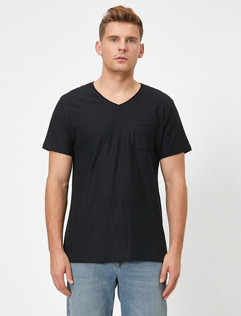 V Yaka Cebi Flamlı Slim Fit Basic Tişört