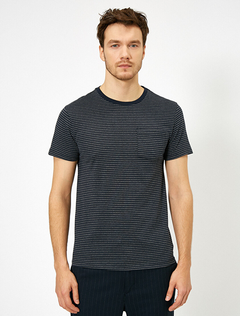 Bisiklet Yaka Çizgili Desenli Cep Detaylı Slim Fit Tişört