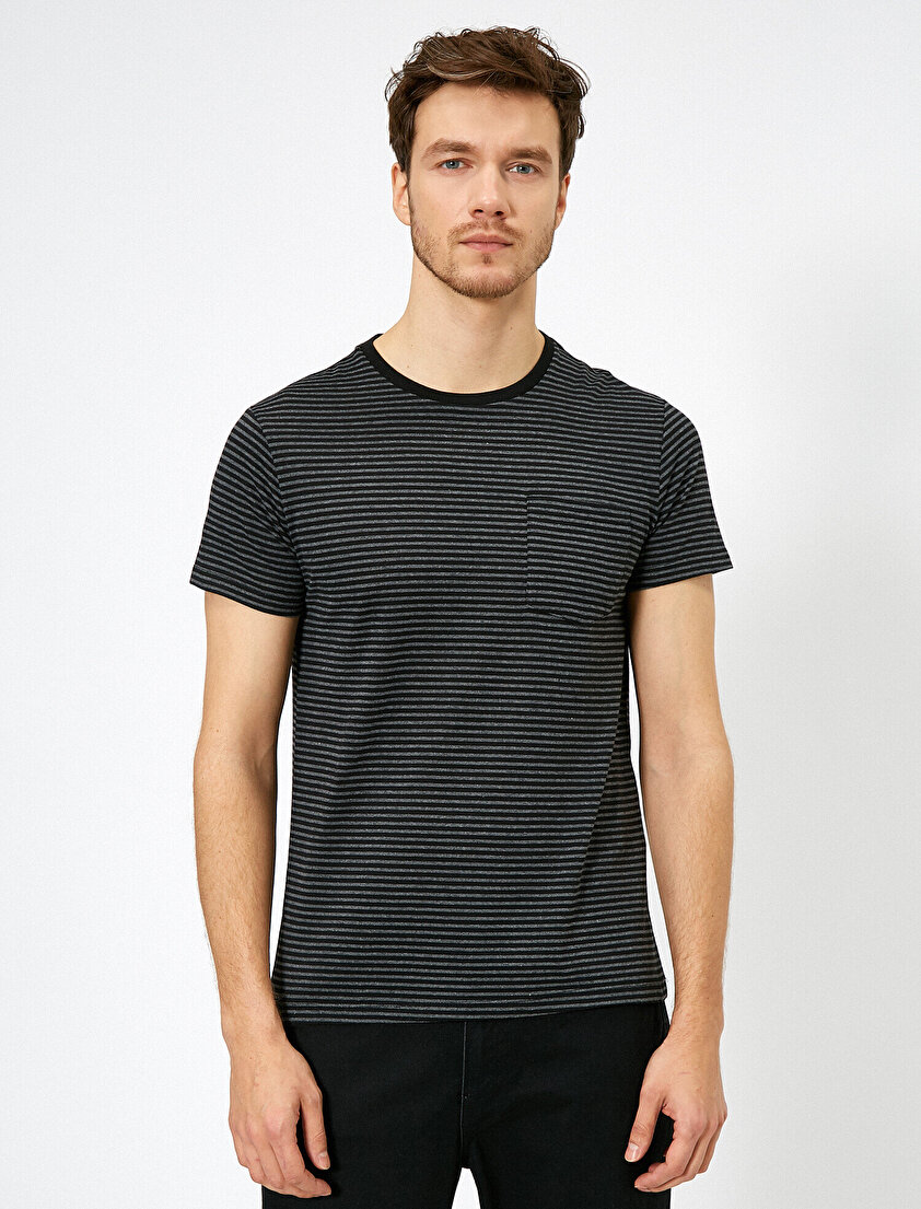 Bisiklet Yaka Çizgili Desenli Cep Detaylı Slim Fit Tişört