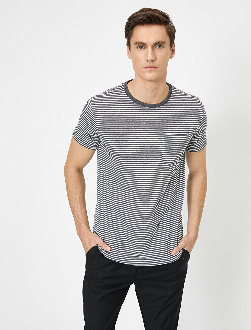 Bisiklet Yaka Çizgili Desenli Cep Detaylı Slim Fit Tişört