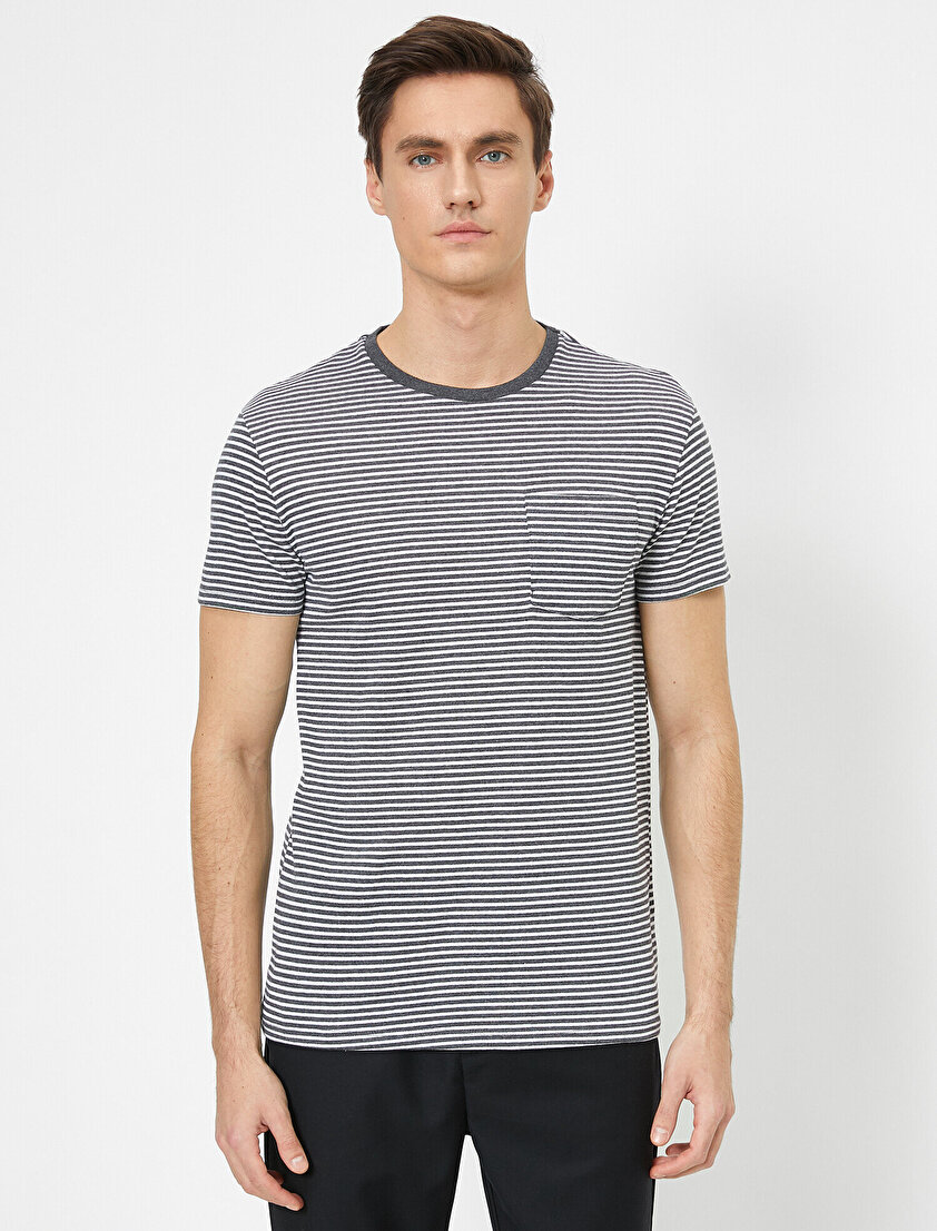 Bisiklet Yaka Çizgili Desenli Cep Detaylı Slim Fit Tişört