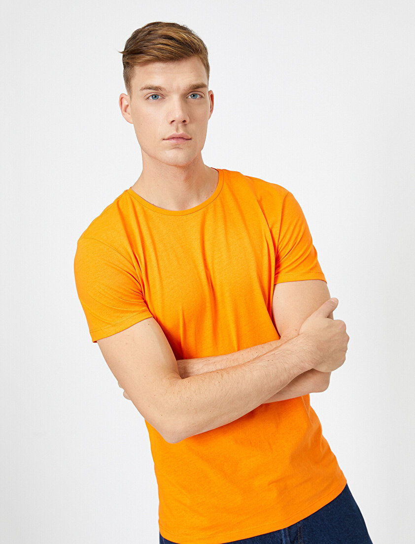 Bisiklet Yaka %100 Pamuk Slim Fit Basic Tişört