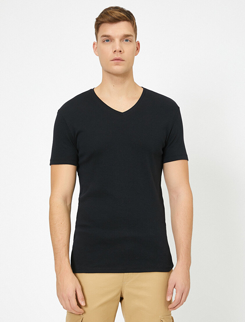 V Yaka Likralı Esnek Kumaşlı Slim Fit Tişört