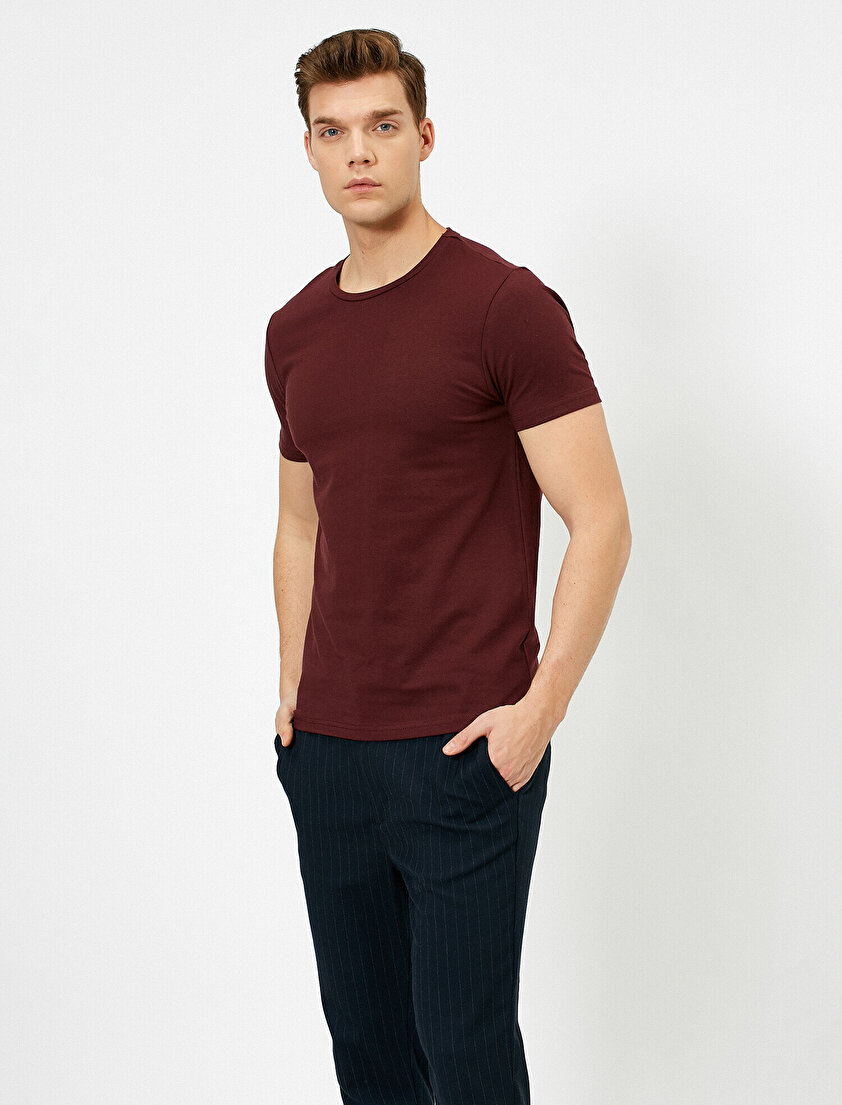 Bisiklet Yaka Likralı Esnek Kumaşlı Süper Slim Fit Tişört