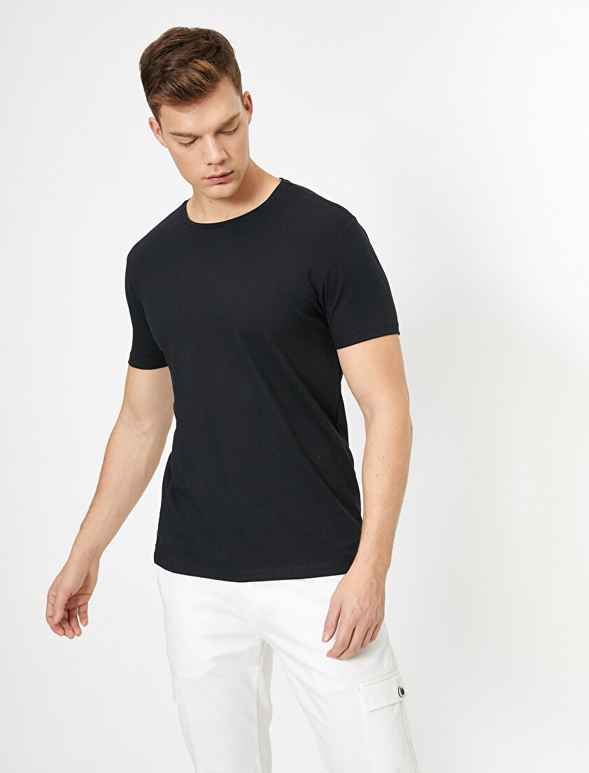 Bisiklet Yaka Likralı Esnek Kumaşlı Süper Slim Fit Tişört