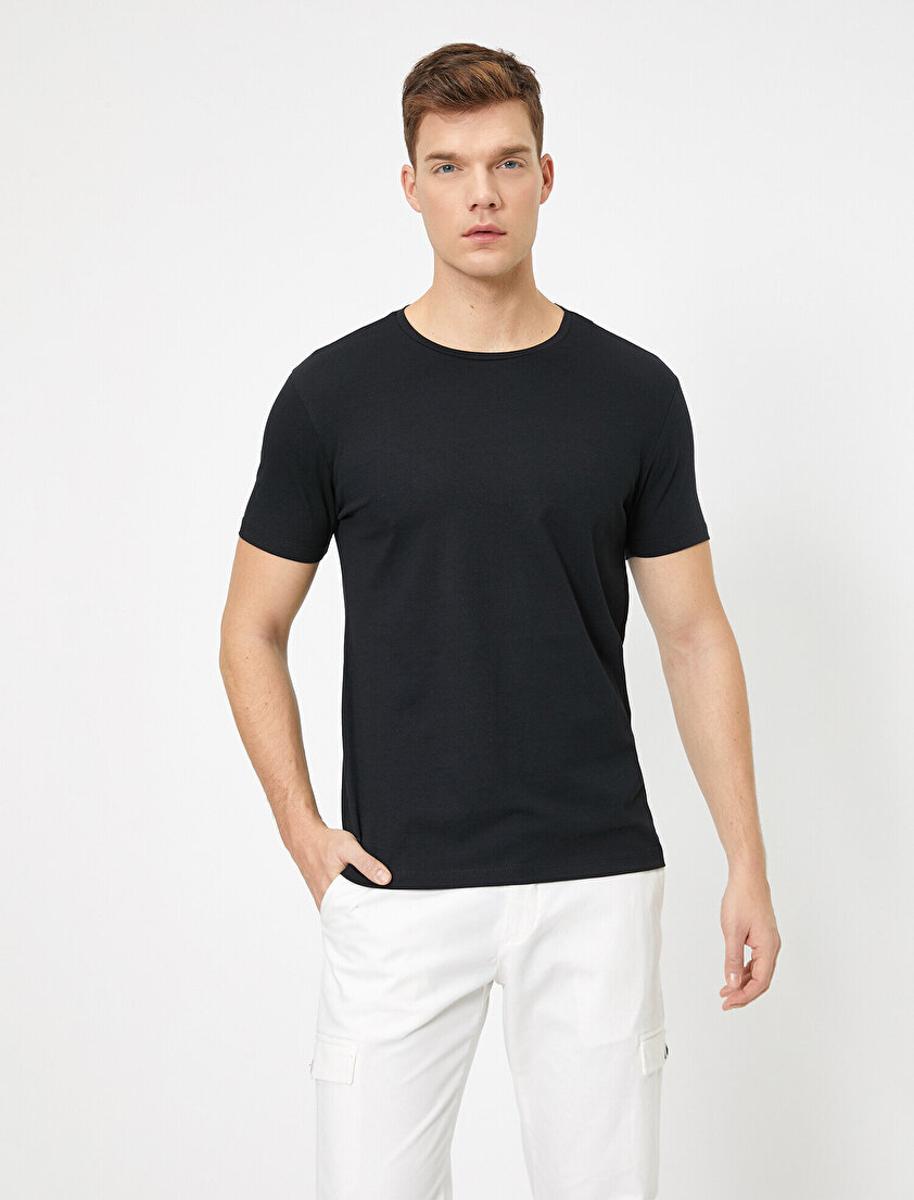 Bisiklet Yaka Likralı Esnek Kumaşlı Süper Slim Fit Tişört