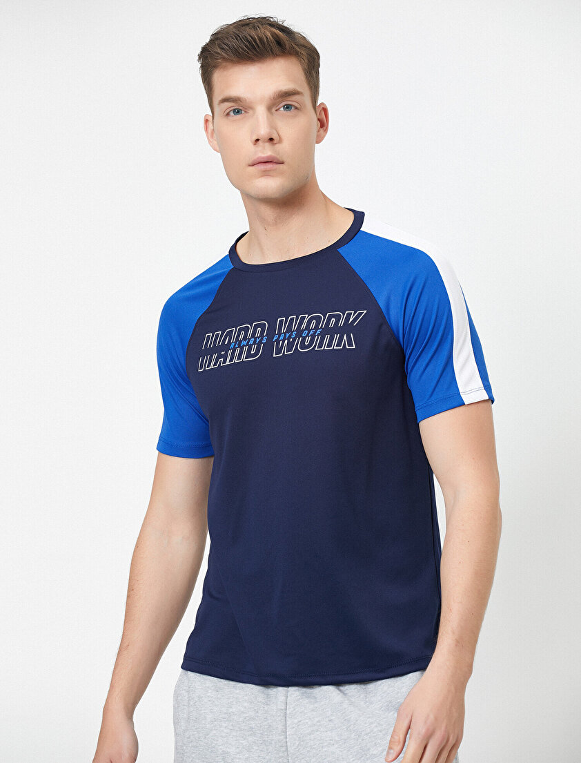 Bisiklet Yaka Kısa Kollu Yazılı Baskılı Tişört