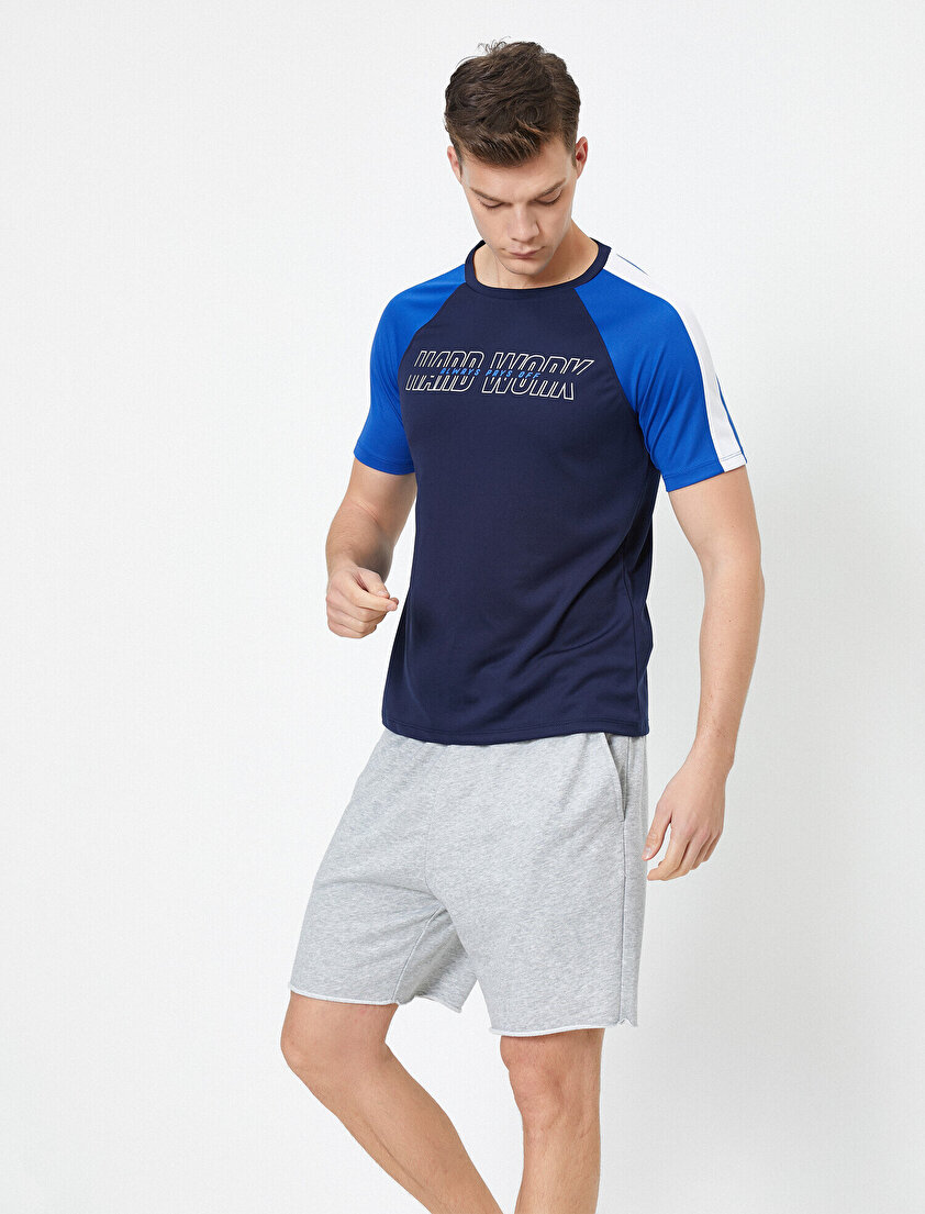 Bisiklet Yaka Kısa Kollu Yazılı Baskılı Tişört