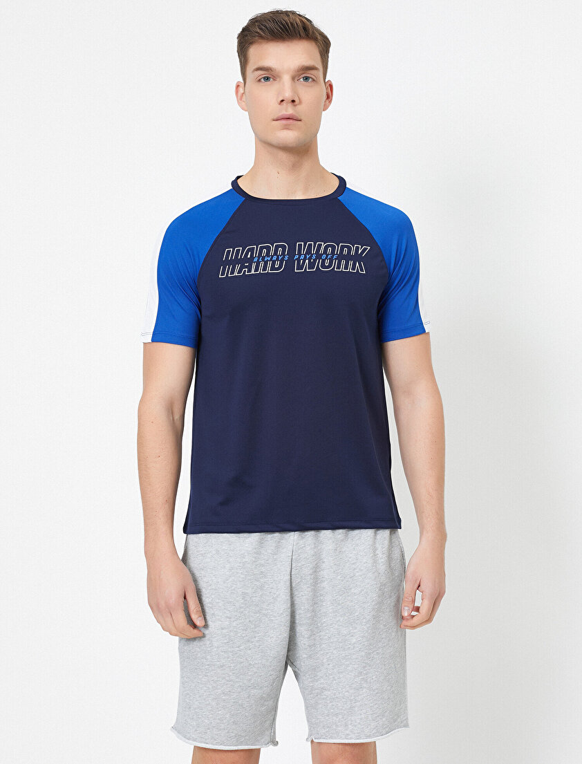 Bisiklet Yaka Kısa Kollu Yazılı Baskılı Tişört