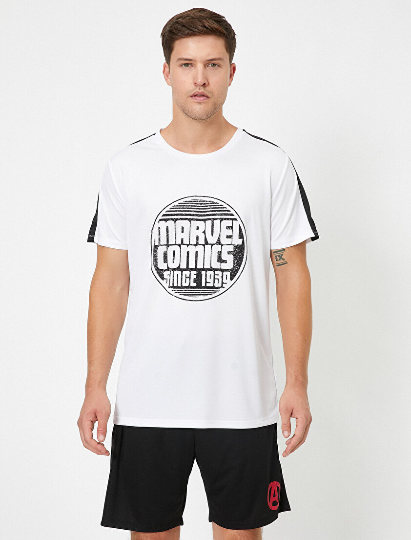 Marvel Lisanslı Yazılı Baskılı Tişört