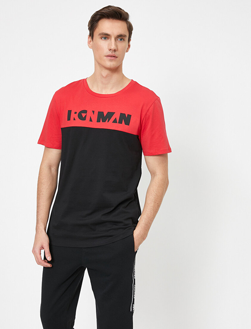 Marvel Lisanslı Baskılı T-Shirt